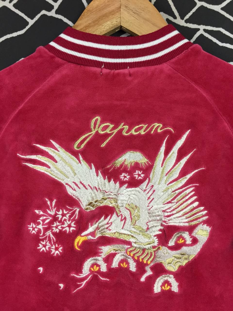 Japanese Brand Japan Sukajan Eagle Embroidered Velvet Jacket Size Youth 120 Size US XXS / EU 40 - 3 Thumbnail