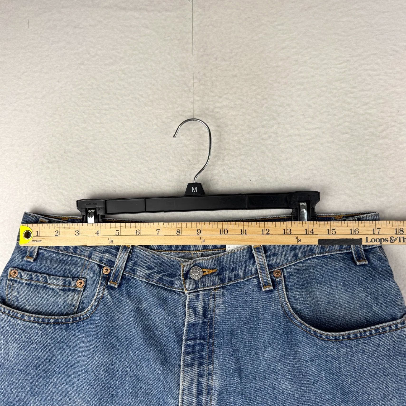 Levi's VINTAGE Levi's Bermuda Denim Shorts 560 Relaxed Mens 36x11 Blue 2001 Y2K Baggy Jorts 5-Pocket Design Size US 36 / EU 52 - 6 Thumbnail