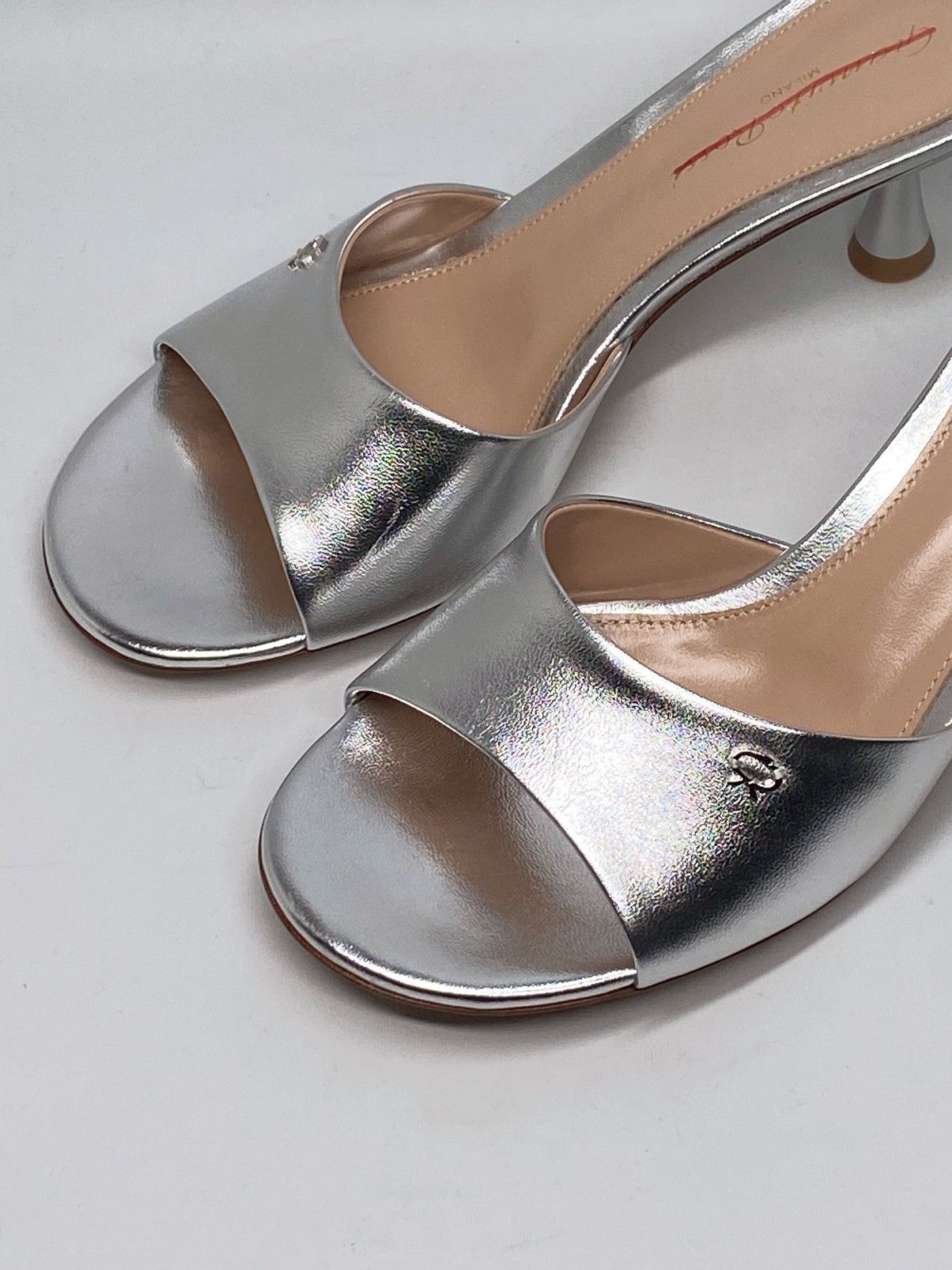 Gianvito Rossi Gianvito Rossi Ascent 55 Leather Mules size 36.5 Size US 6.5 / IT 36.5 - 8 Thumbnail