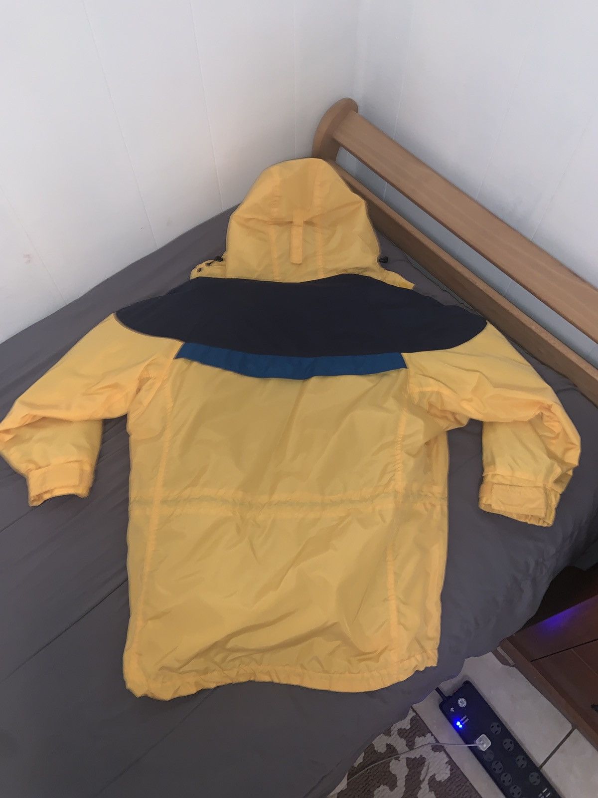 Columbia Woman’s Vintage 2 in 1 Columbia Sportswear Jackets Size S / US 4 / IT 40 - 2 Thumbnail
