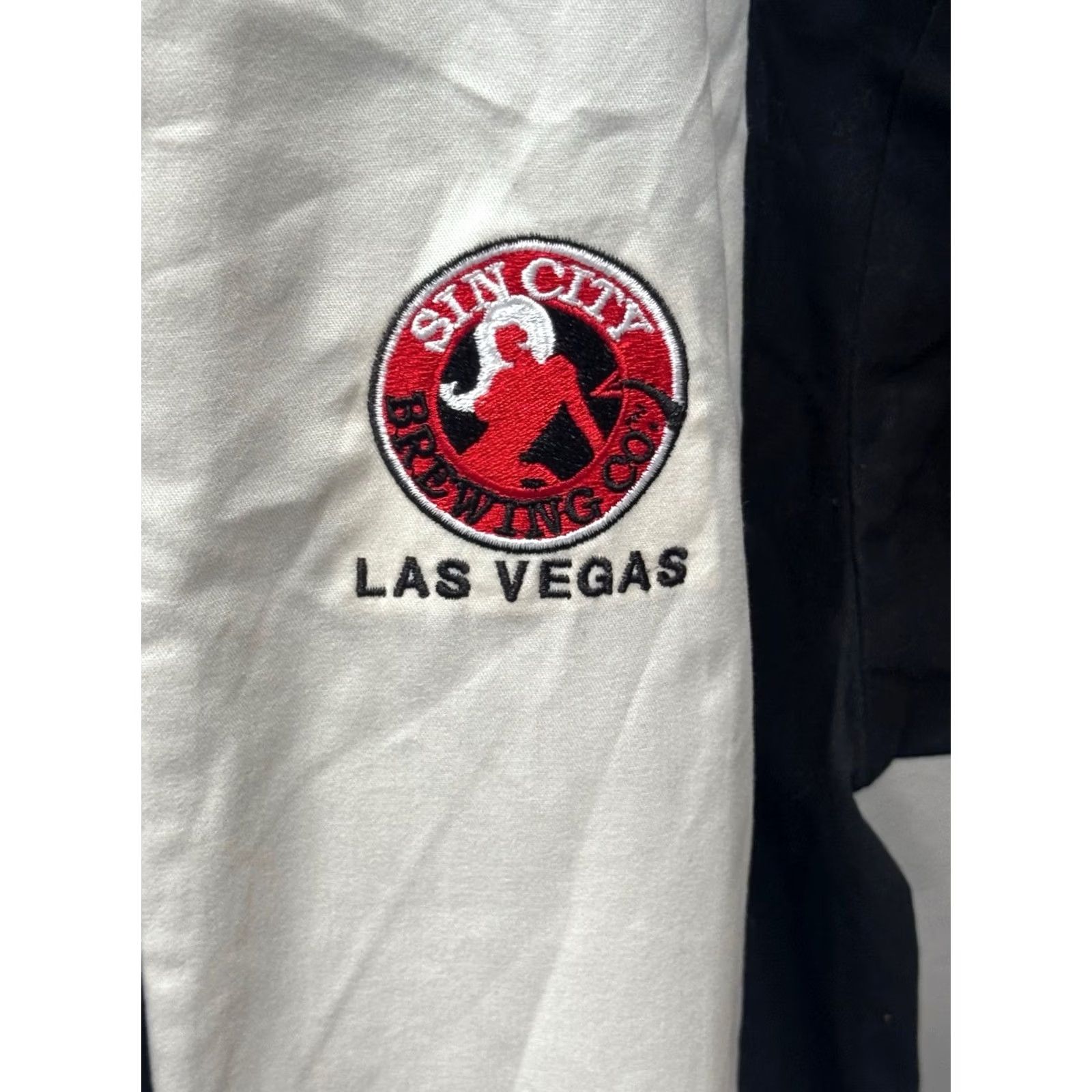CO Sin City Brewing Co Las Vegas M SHORT SLEEVE BUTTON UP SHIRT Shirt Mens Multicolor 90s Size US M / EU 48-50 / 2 - 2 Thumbnail