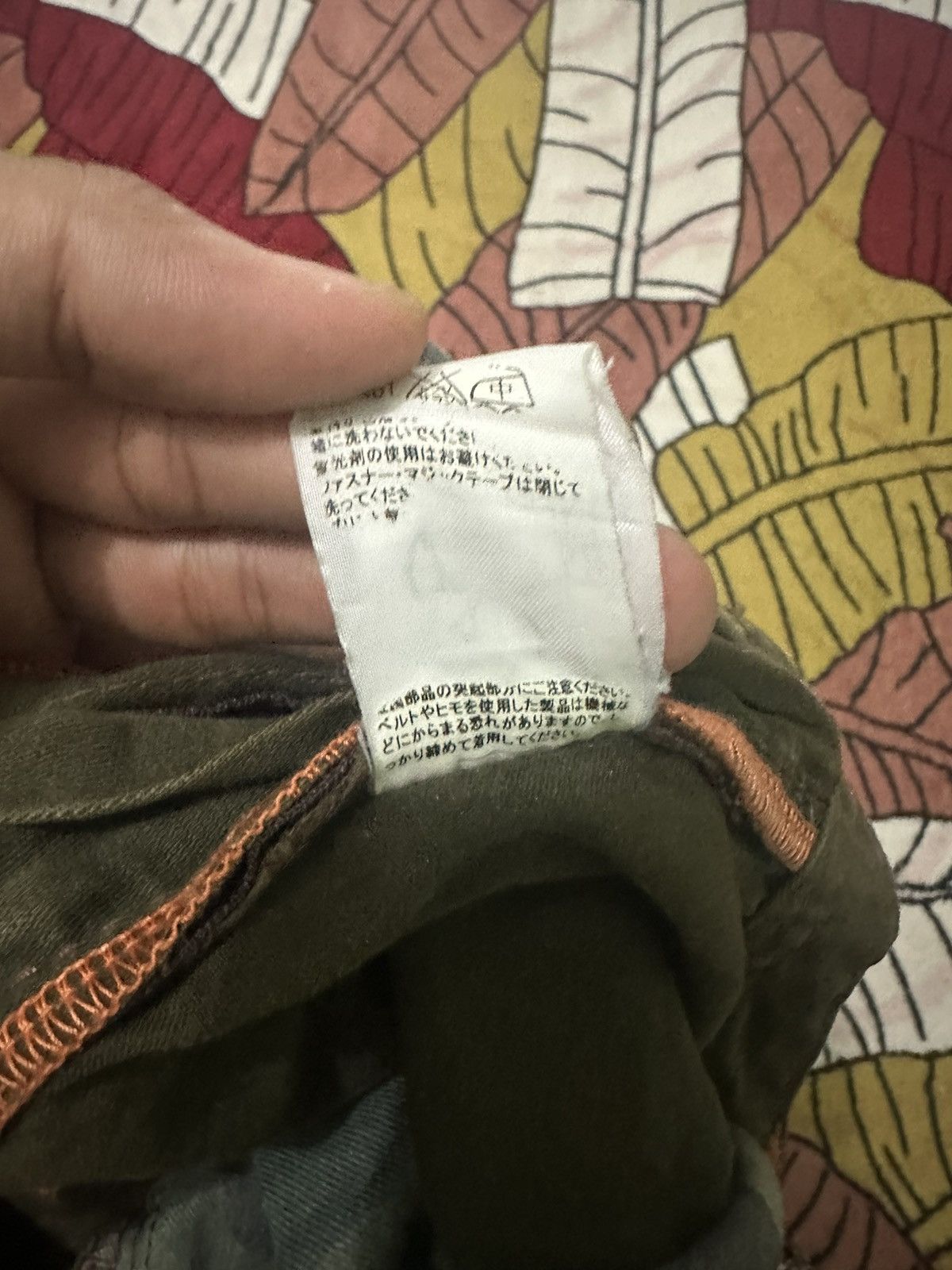 Edwin CARGO PANTS EDWIN TWIST LEG CARGO PANTS MULTIPOCKET Size US 32 / EU 48 - 16 Thumbnail