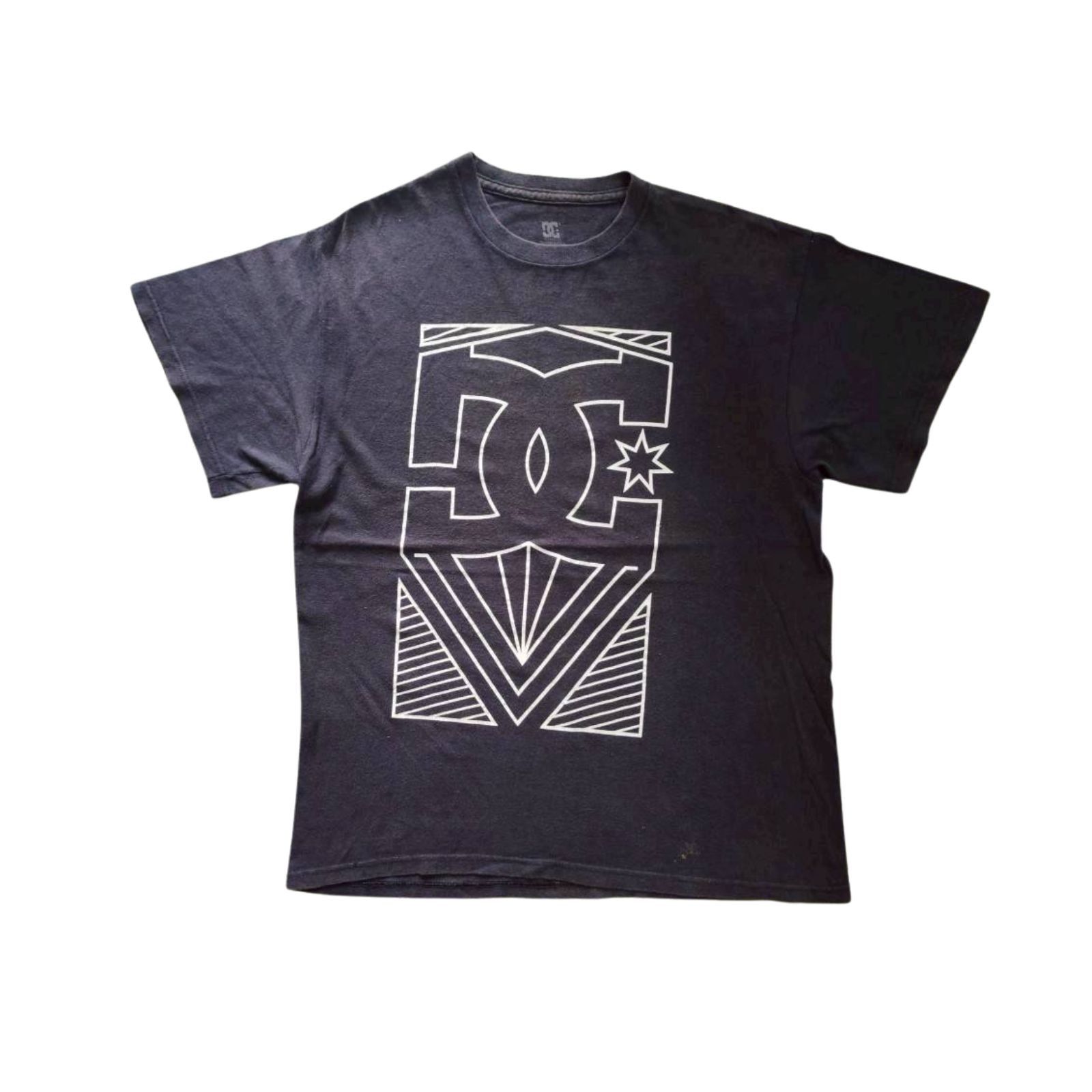 DC 00's dc skateboard brand logo vintage t shirt large 21/27 Size US L / EU 52-54 / 3 - 1 Thumbnail