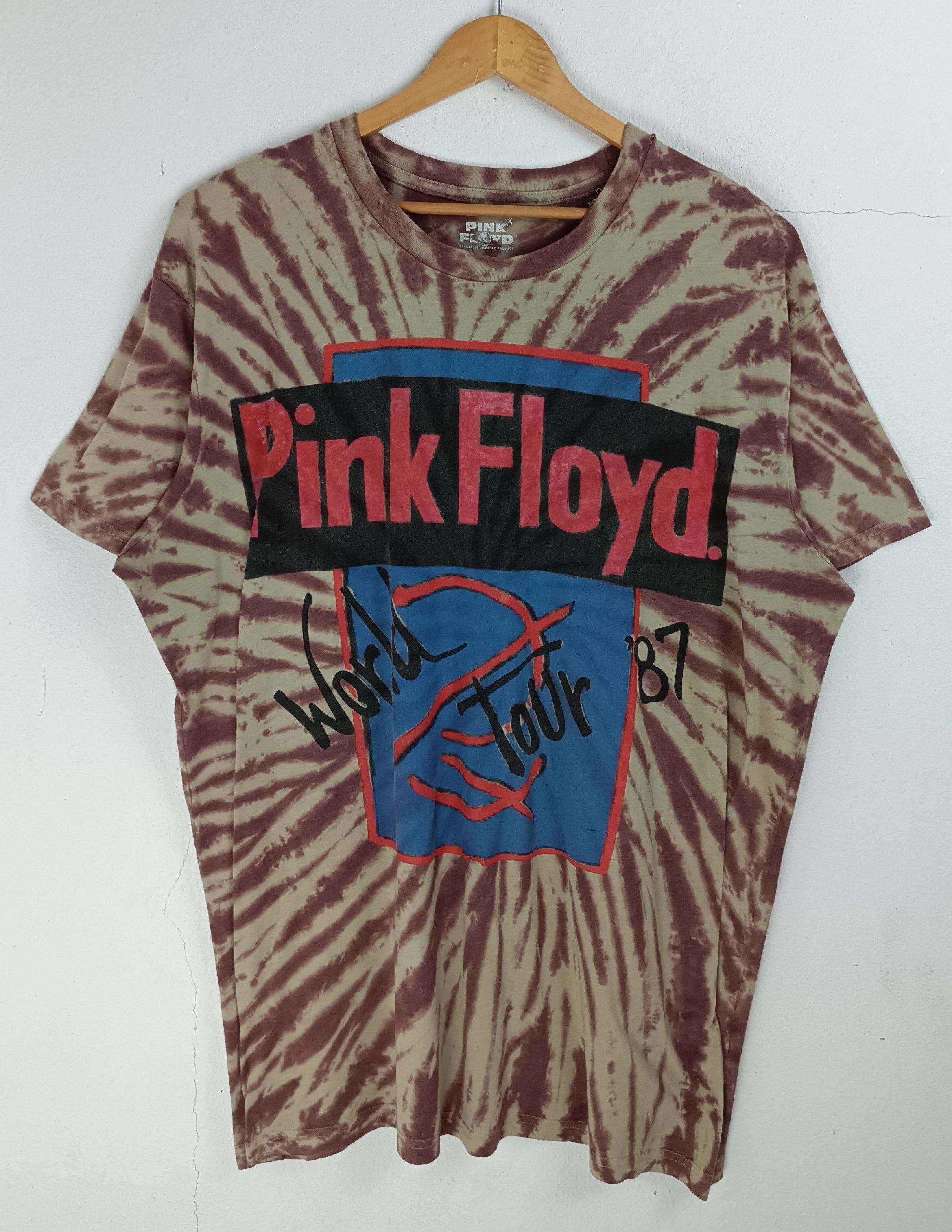 Pink Floyd VINTAGE PINK FLOYD WORLD TOUR 87 REISSUE TIE DYE VERY RARE Size US XXL / EU 58 / 5 - 3 Thumbnail