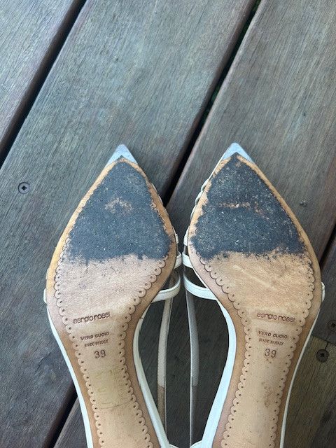 Sergio Rossi Sergio Rossi White Pumps Size US 9 / IT 39 - 5 Thumbnail
