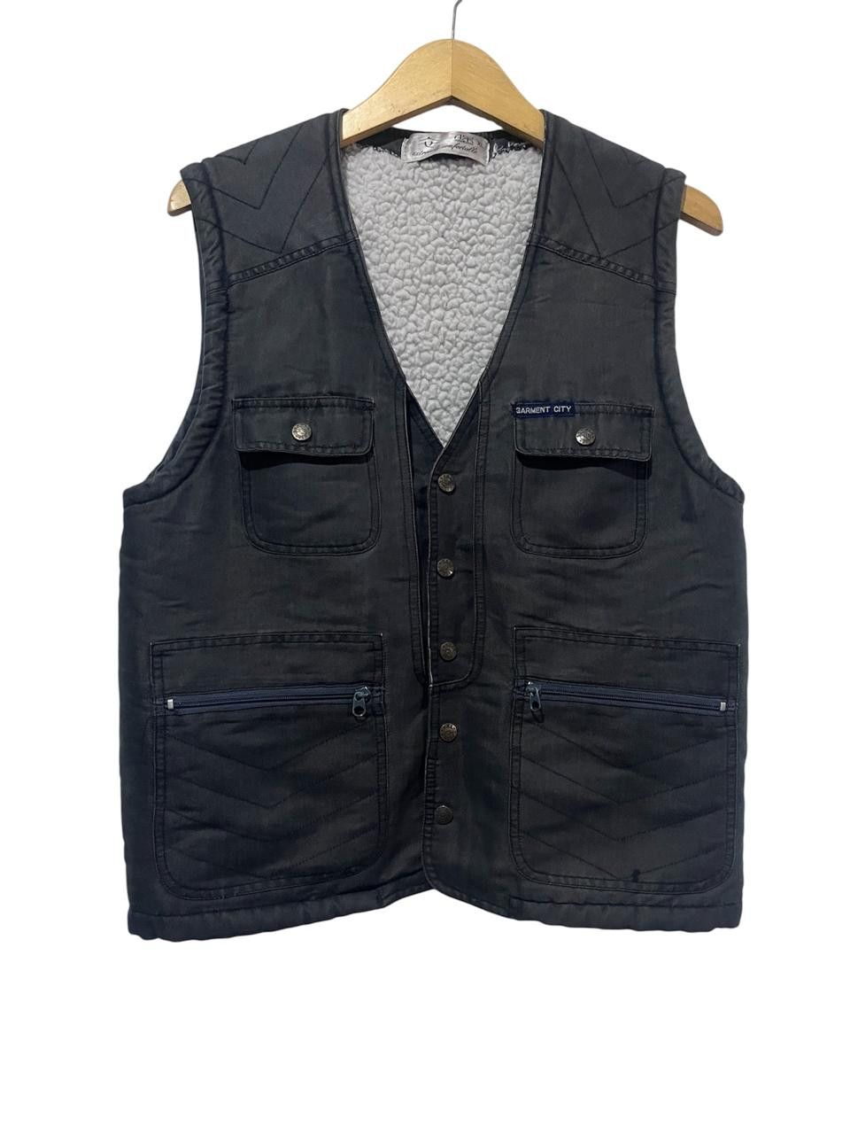 Japanese Brand Fur Vest Garmen City Vintage Size US L / EU 52-54 / 3 - 1 Thumbnail