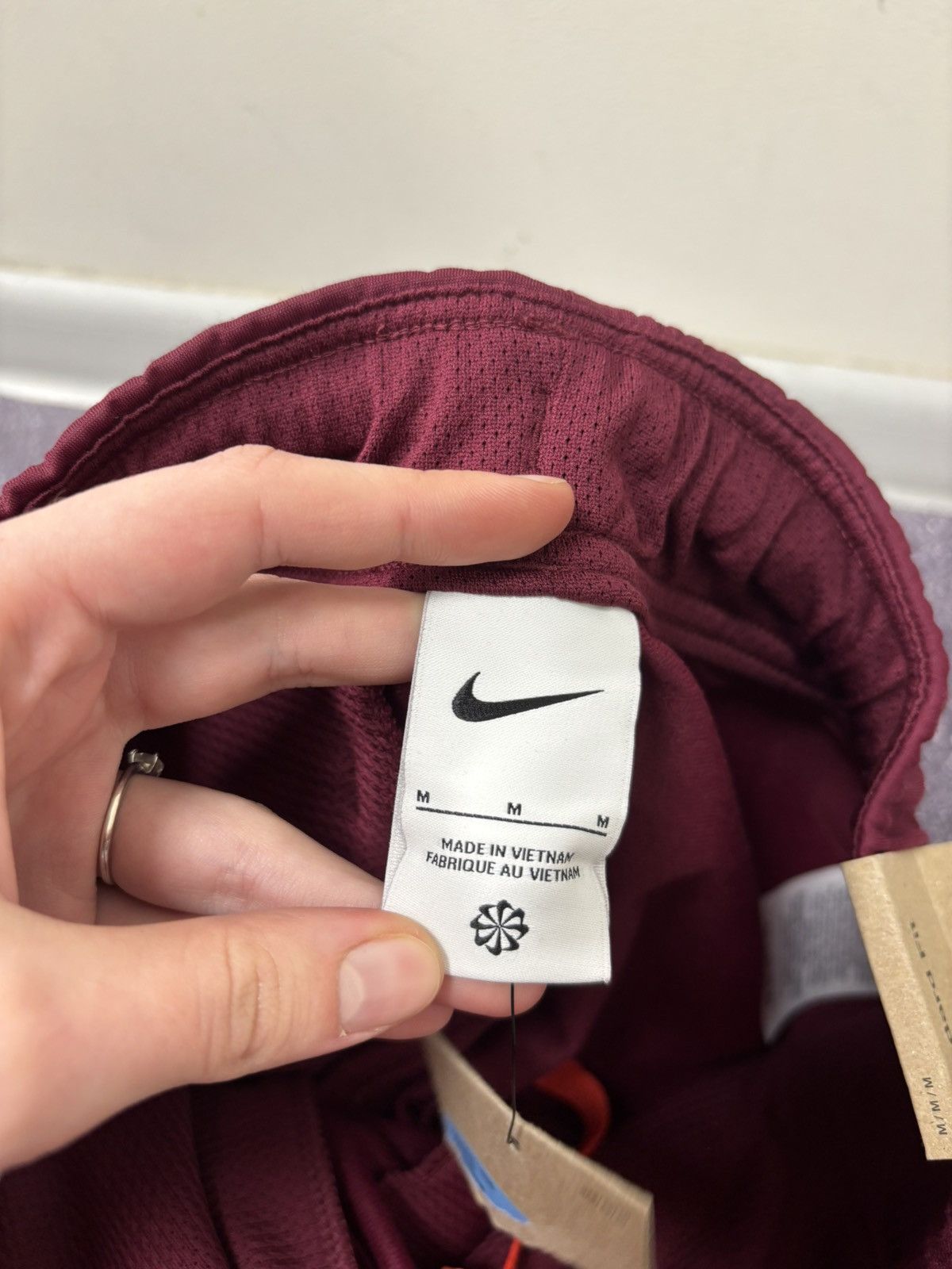 Nike Nike Court NWT Men’s Heritage Dark Red/Orange Tennis Pants Size US 32 / EU 48 - 8 Thumbnail