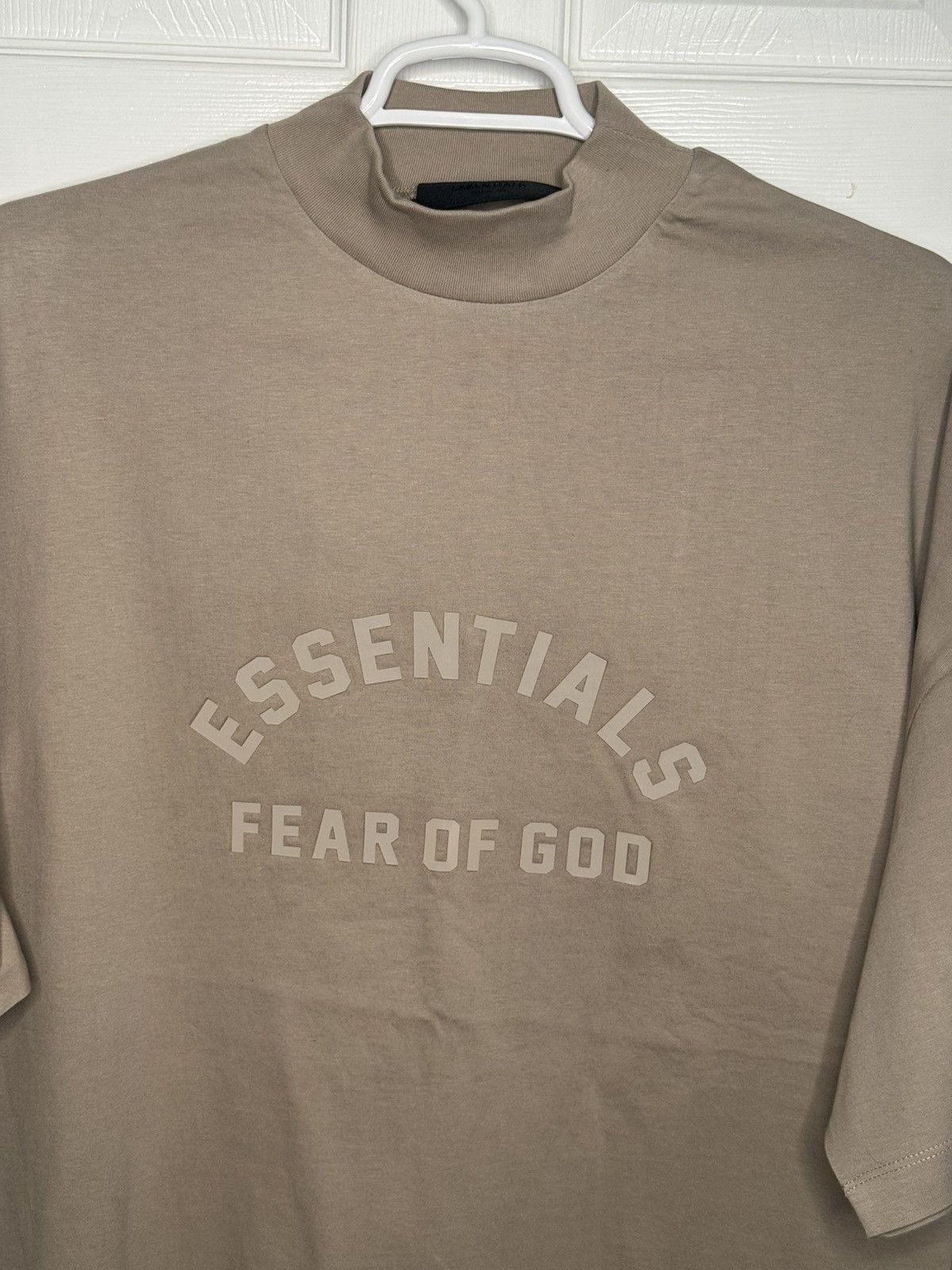 Fear of God Fear of God ESSENTIALS Short Sleeve Mock Neck shirt Size US L / EU 52-54 / 3 - 2 Thumbnail