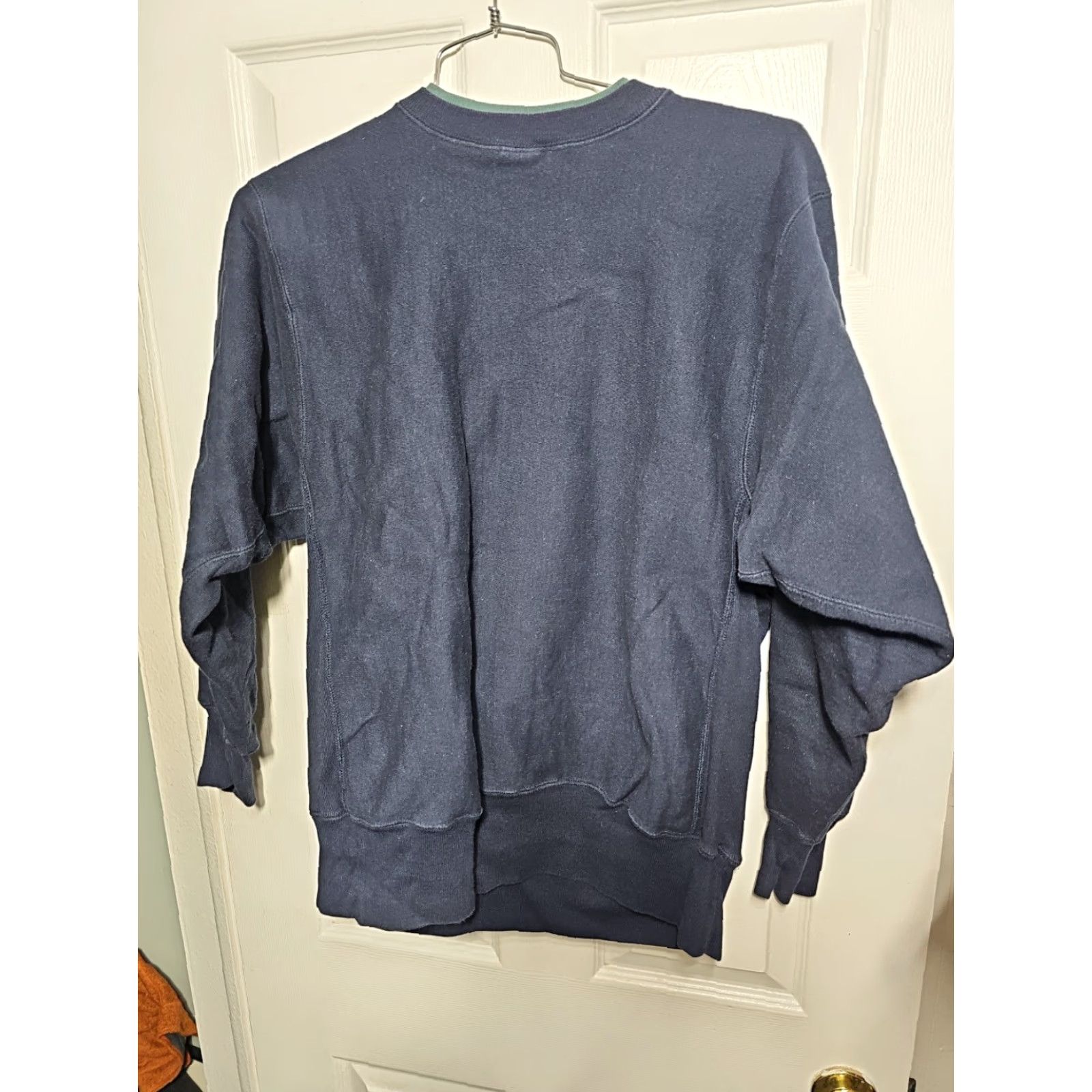 Champion VINTAGE Champion Reverse Weave Navy Crewneck Sweatshirt XL Men 90s Sportswear Streetwear USA Navy Blue Embroidered Logo Pullover Adult Size XL Size US XL / EU 56 / 4 - 4 Thumbnail