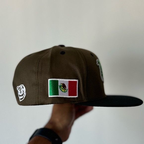 Designer BRAND NEW ROOSTER MEXICO OLIVE/BLACK FLAT BILL SNAPBACK Size ONE SIZE - 2 Thumbnail