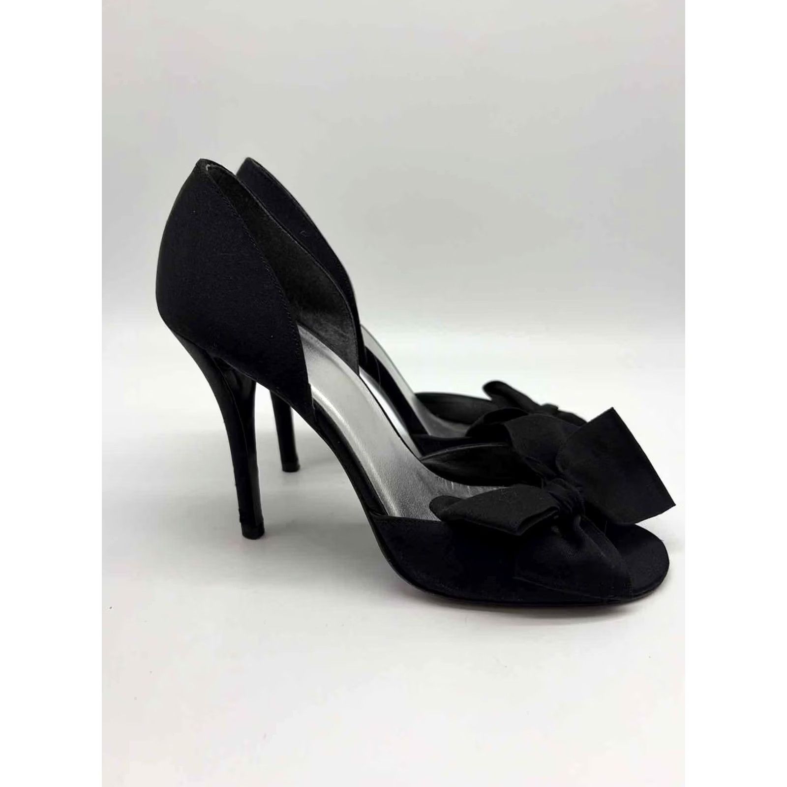 Stuart Weitzman Stuart Weitzman Black Size 7.5 Pump Heels Size US 8 / IT 38 - 4 Thumbnail
