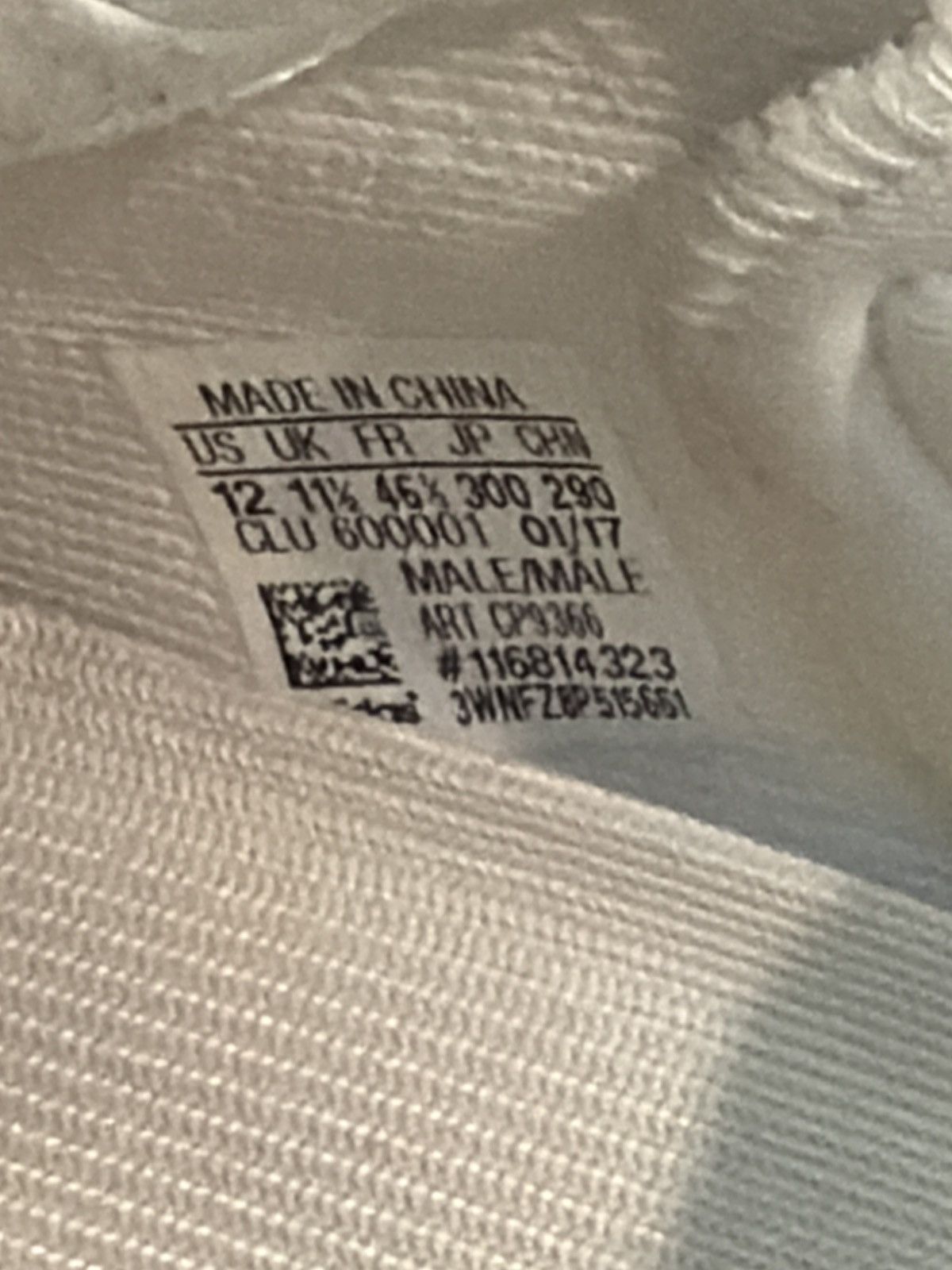 Adidas Yeezy Boost 350 V2 Triple White Size 11.5 With Box