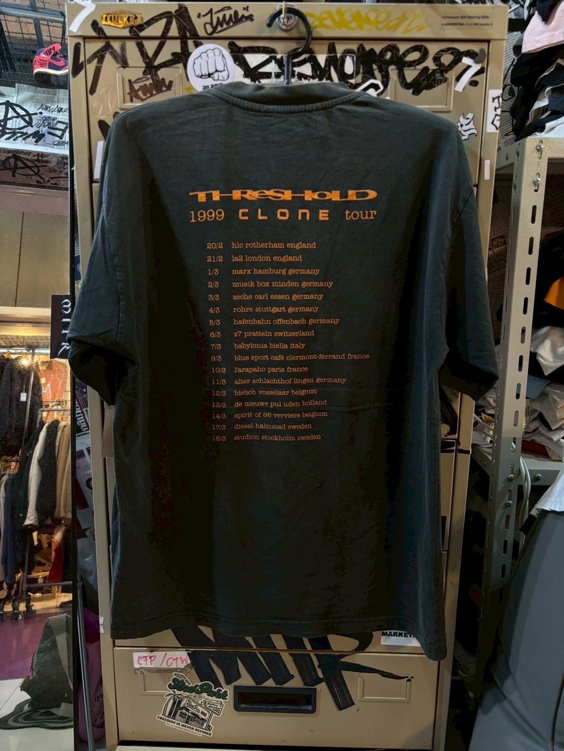 Band Tees Threshold Clone vintage tee Size US XL / EU 56 / 4 - 7 Thumbnail