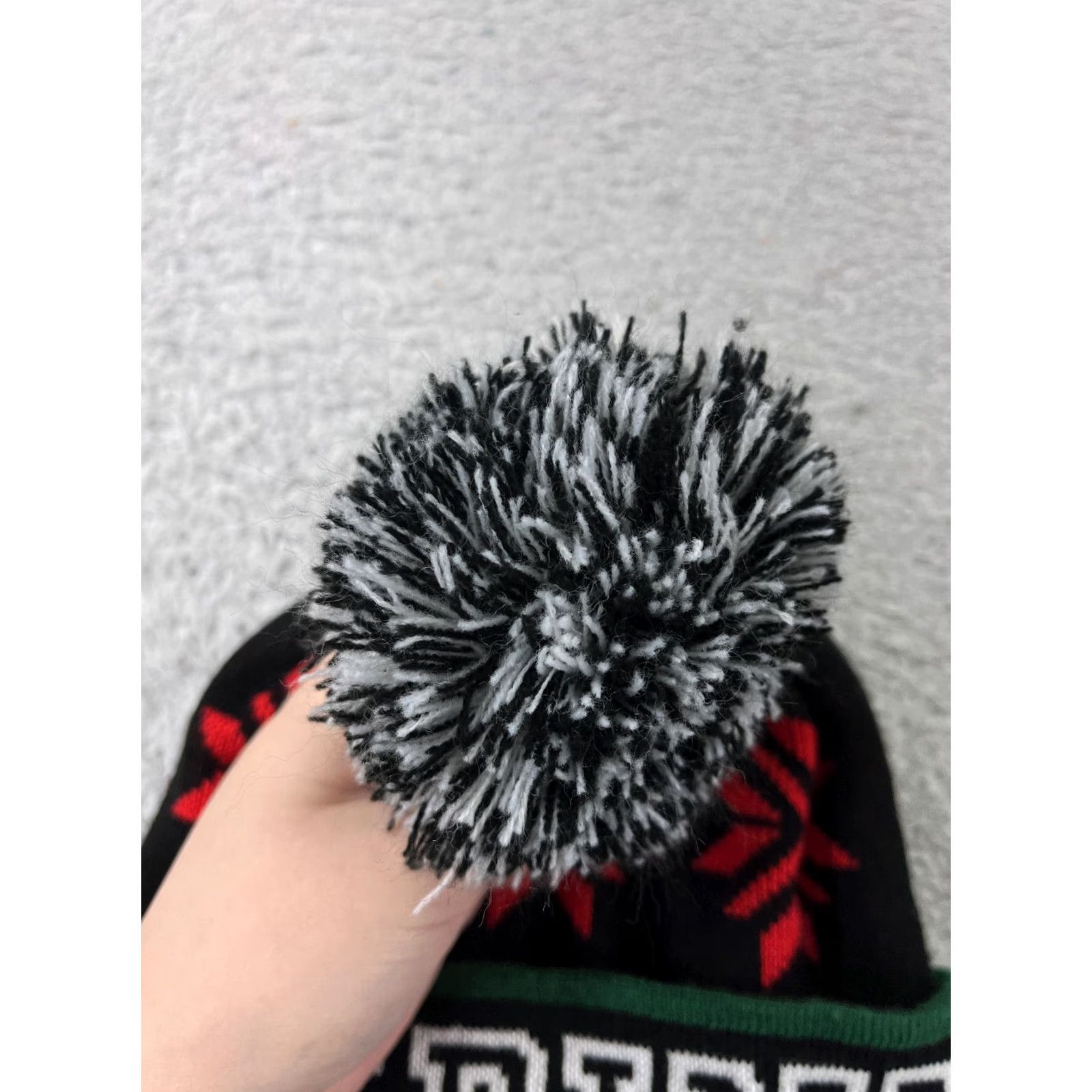 Victoria's Secret Victoria's Secret Beanie Hat Adult One Size Black Fair Isle Acrylic Pom PINK Size ONE SIZE - 3 Thumbnail