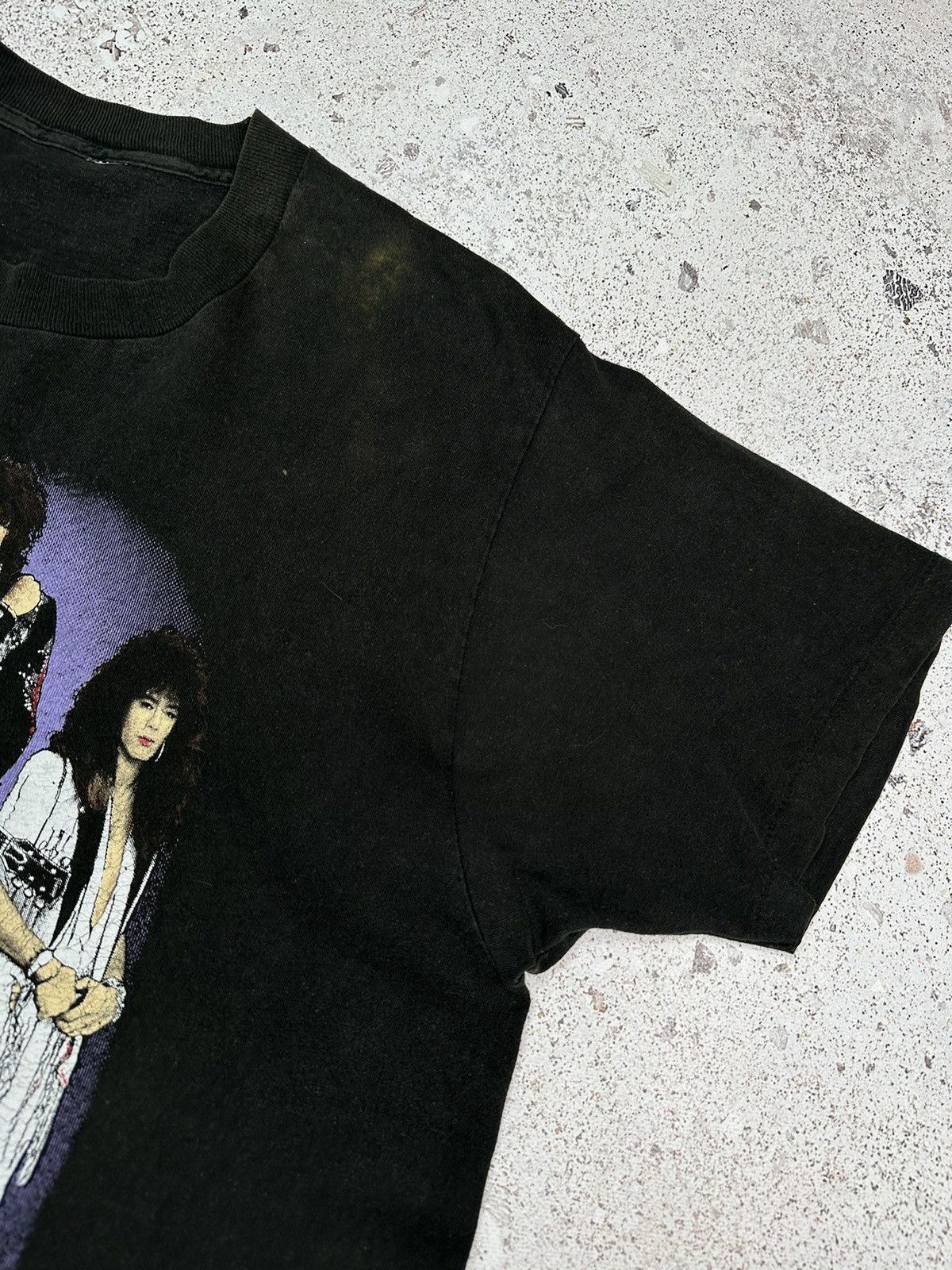 Band Tees Vintage 1988 Cinderella Long Gold Winter Tour t shirt Men L Size US L / EU 52-54 / 3 - 10 Thumbnail