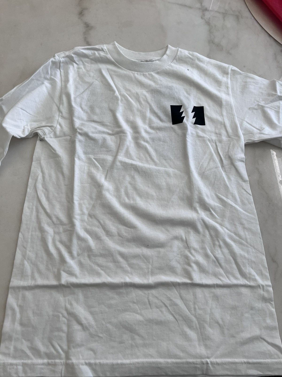 The Hundreds The Hundreds Wildfire Crest LS Double Sided Graphic Size US S / EU 44-46 / 1 - 1 Thumbnail