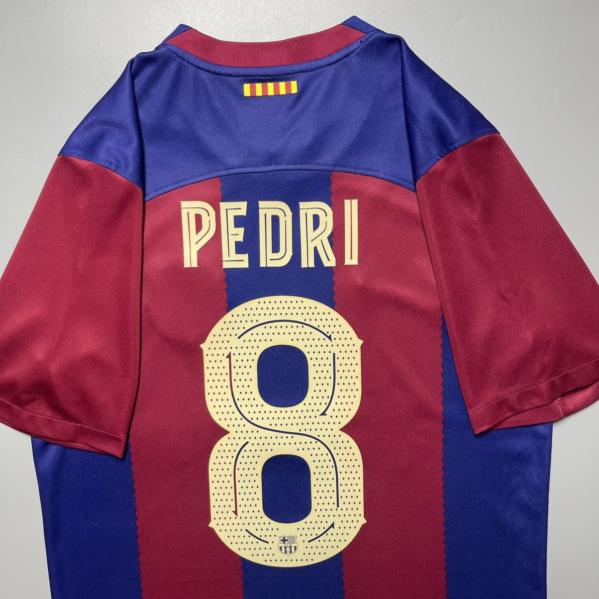 Nike BARCELONA NIKE 2023/2024 FOOTBALL HOME JERSEY #8 PEDRI Size US S / EU 44-46 / 1 - 9 Thumbnail
