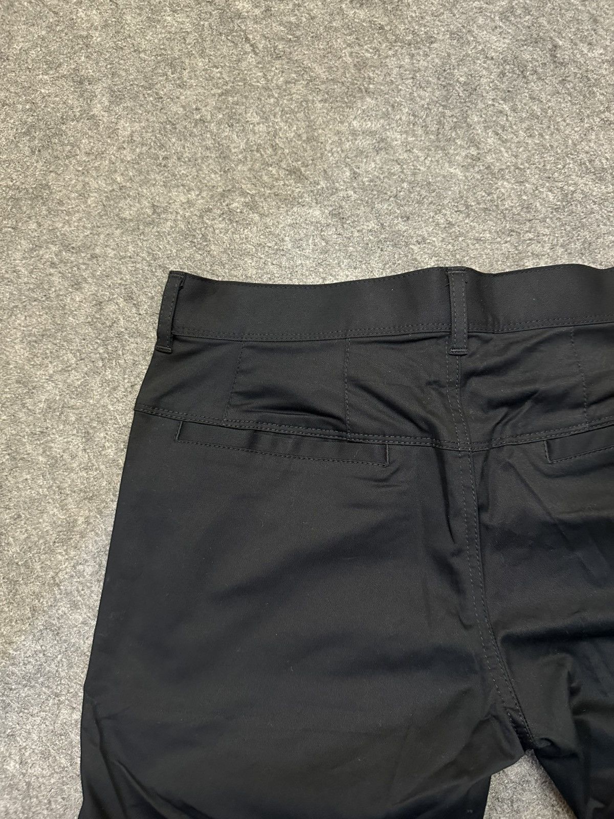 Morgan Homme Morgan Homme men's chinos featuring a classic button. Size US 32 / EU 48 - 5 Thumbnail