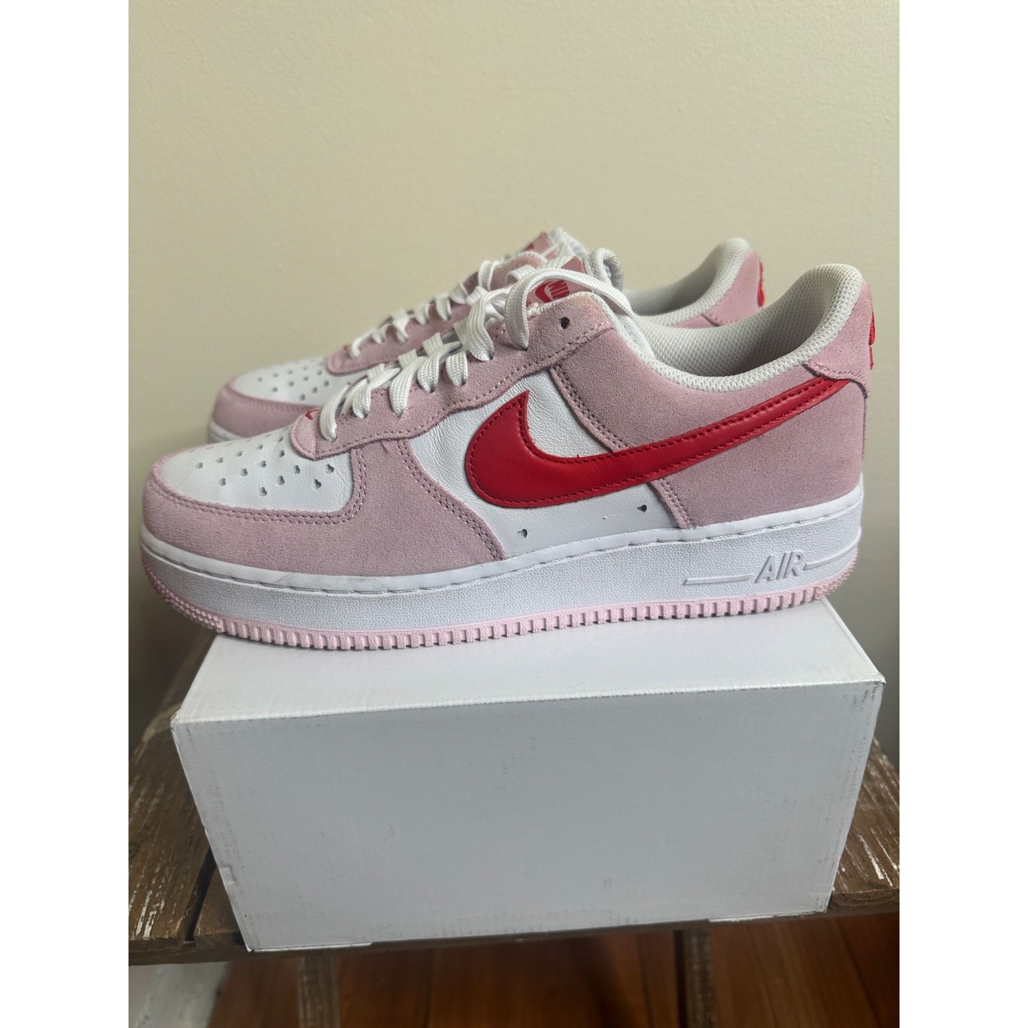 Nike Air Force 1 ‘07 QS Valentine’s Day Love Letter Size US 9.5 / EU 42-43 - 4 Thumbnail