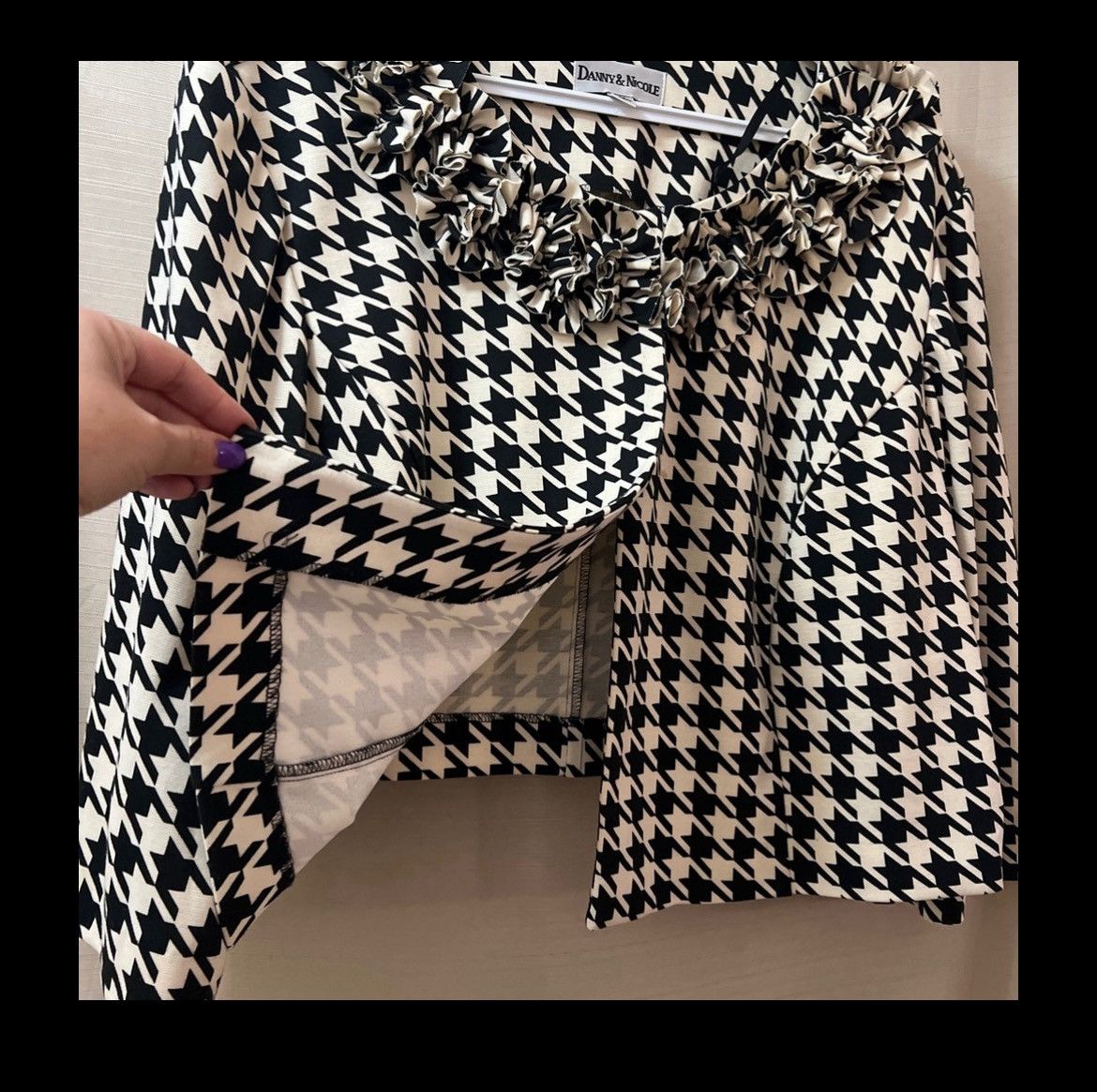 Other Danny & Nicole houndstooth ruffled open front size 24W (3x) Size 3XL / US 20-22 - 1 Thumbnail
