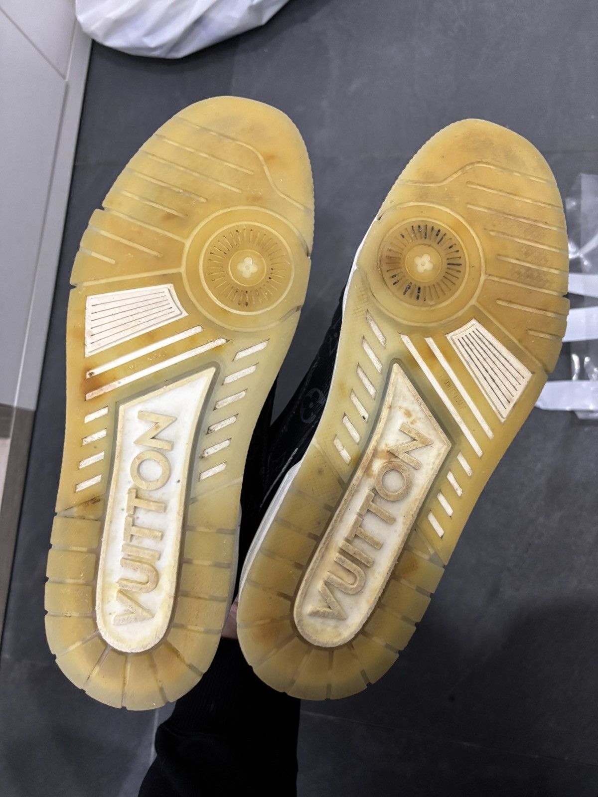Louis Vuitton Louis Vuitton Trainers sneakers Size US 8 / EU 41 - 14 Thumbnail