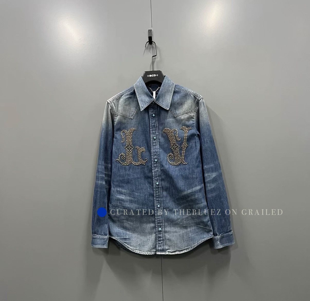 Louis Vuitton Denim Shirt with Studded Logo Size US XS / EU 42 / 0 - 1 Thumbnail