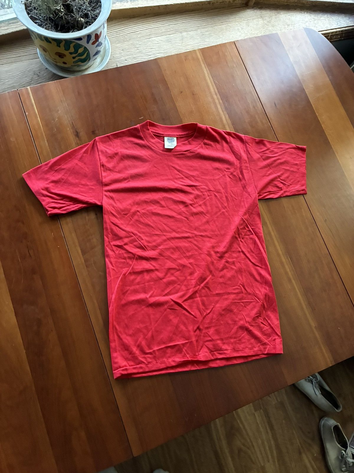Vintage Vintage 80s red tee shirt Size US S / EU 44-46 / 1 - 2 Thumbnail