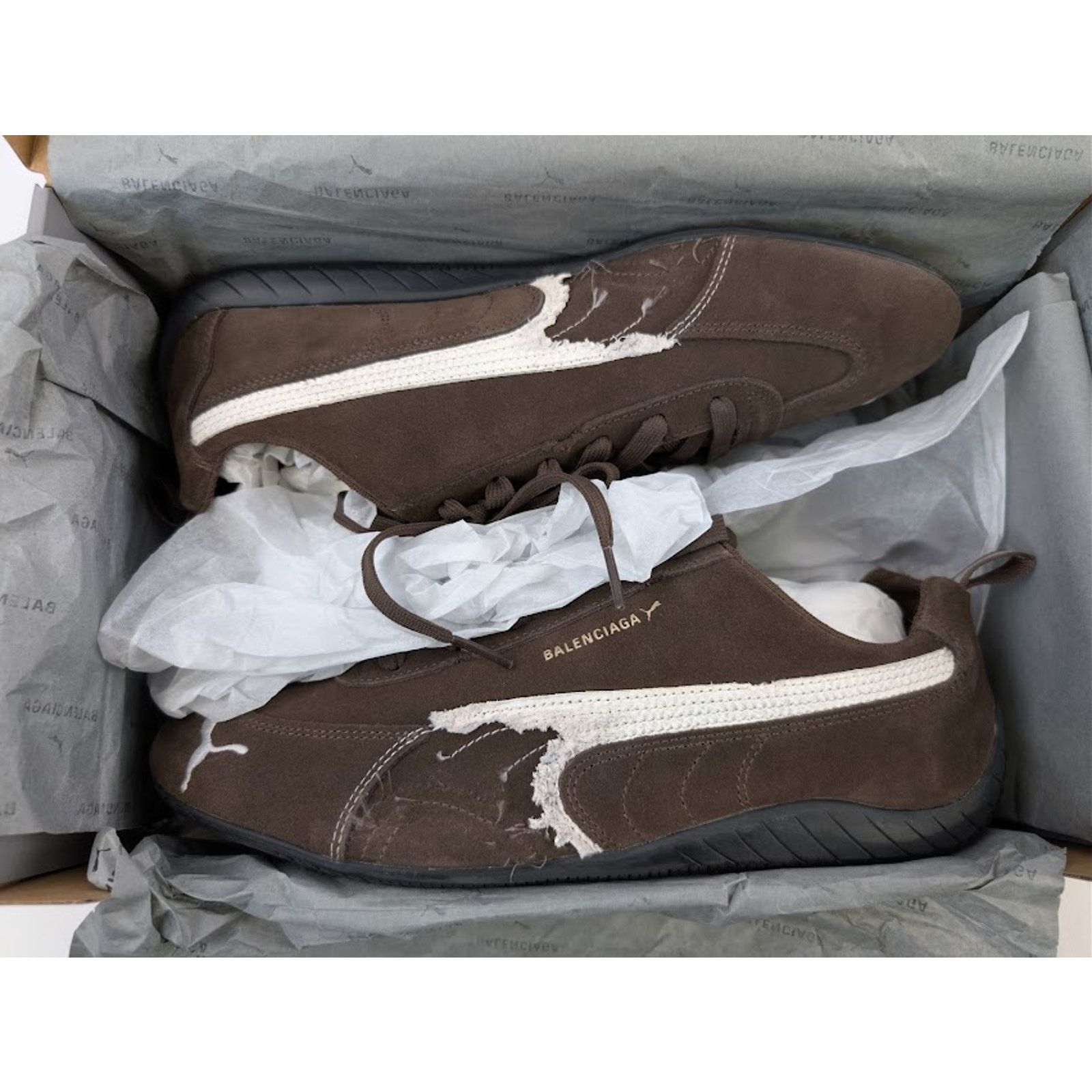 Balenciaga × Puma o1rshd1 Q:3 / Speedcat Destroyed Low Top Sneaker Brown/White Size US 13 / EU 46 - 21 Thumbnail