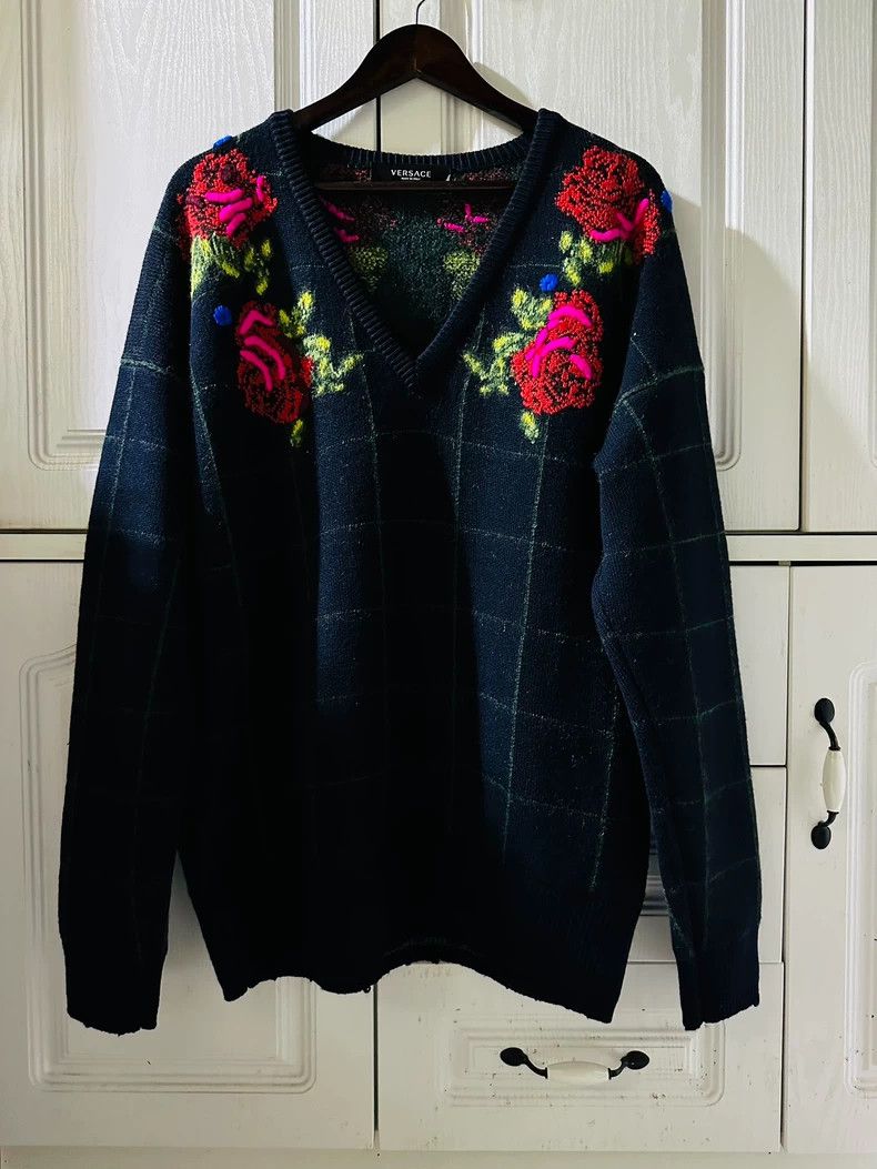 Versace Versace New jacquard knitted embroidered sweatshirt Size XL / US 12-14 / IT 48-50 - 1 Thumbnail