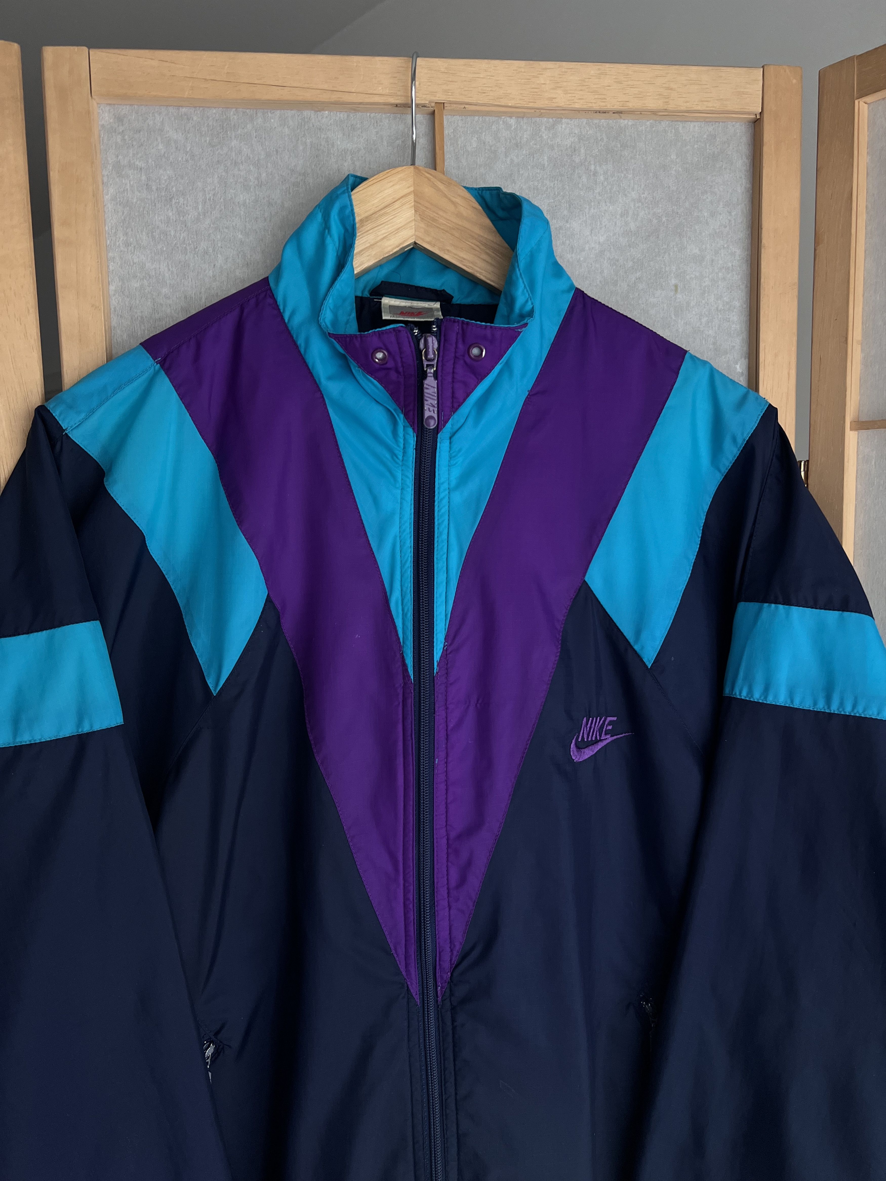 Nike Nike vintage 1990s nylon multicolour track top retro jacket Size US L / EU 52-54 / 3 - 3 Thumbnail