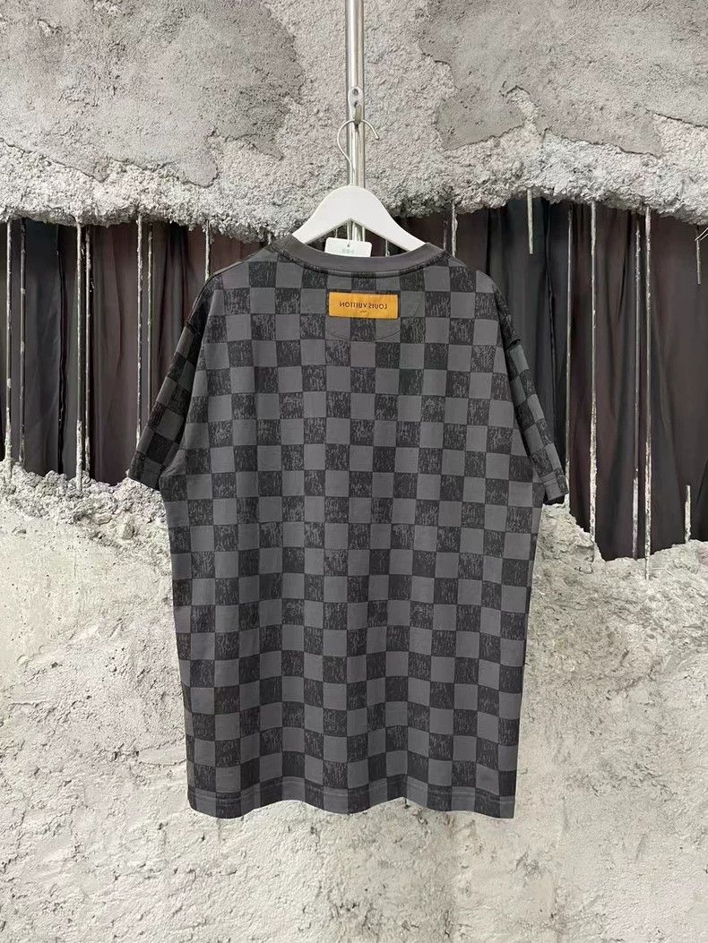 Louis Vuitton Louis Vuitton Black and grey patchwork checkerboard short s Size US M / EU 48-50 / 2 - 2 Thumbnail