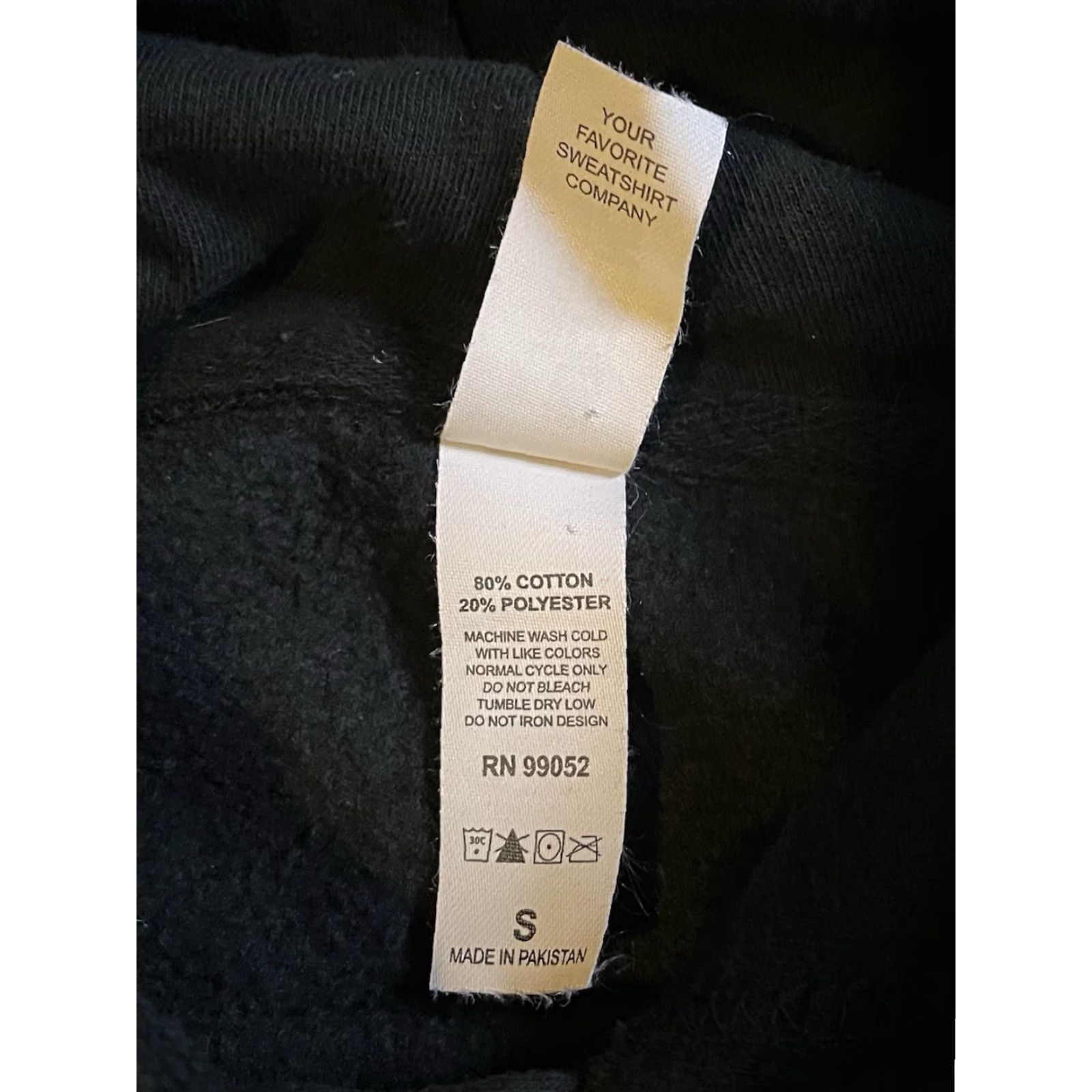 Vintage The Daily Show With Trevor Noah Hoodie Men’s Small Black Hoodie Mens Small Black Graphic Print Logo Trevor Noah Season: Fall, Winter, Spring Ladies? Size US S / EU 44-46 / 1 - 5 Thumbnail
