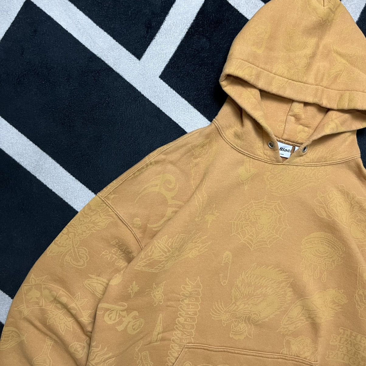 If Six Was Nine Rare🔥BlackEyePatch All-Over Print Hoodie Size US L / EU 52-54 / 3 - 4 Thumbnail