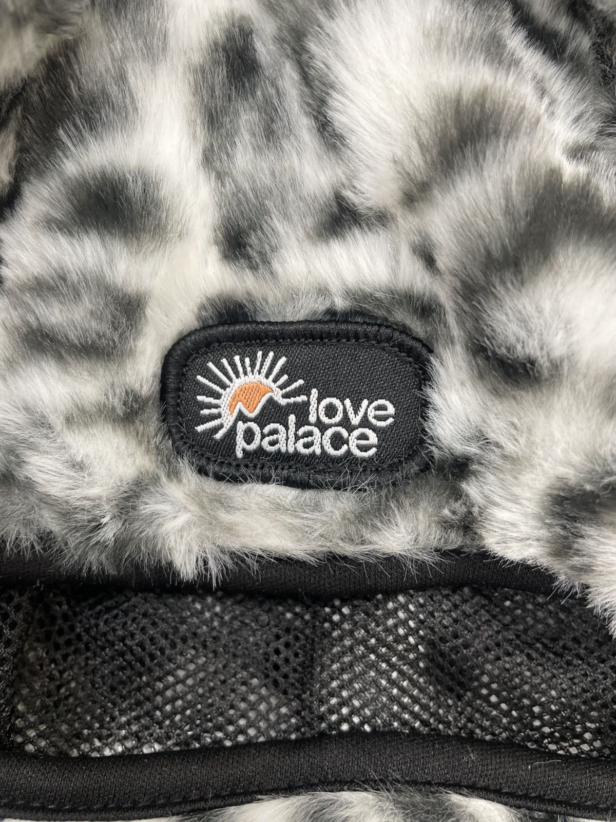 Palace Palace Snow Leopard Fuzzy Ears Balaclava Size ONE SIZE - 2 Thumbnail