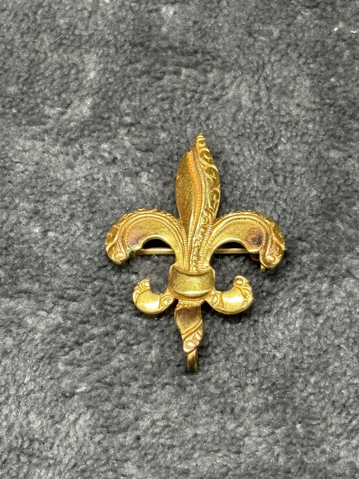 Other Vintage Signed Pr. St. Co Fleur De Lis Brooch 1/20 12K Gold Size ONE SIZE - 1 Thumbnail