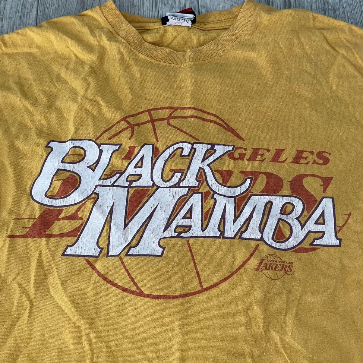 Rap Tees 90s majestic nba 24 VINTAGE RAP TEE KOBE BRYANT BLACK MAMBA Size US L / EU 52-54 / 3 - 3 Thumbnail