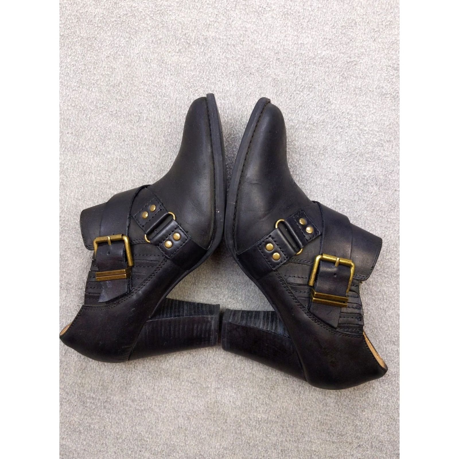 Clarks Clarks Indigo Womens 8.5 Black Leather Ankle Boots Heeled Buckle Zip Booties Size US 9 / IT 39 - 7 Thumbnail