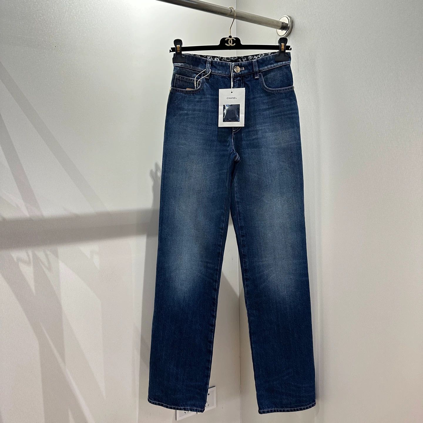 Chanel Chanel may654 25B Logo Cotton Jeans 34 Size 25" / US 0 / IT 36 - 1 Thumbnail