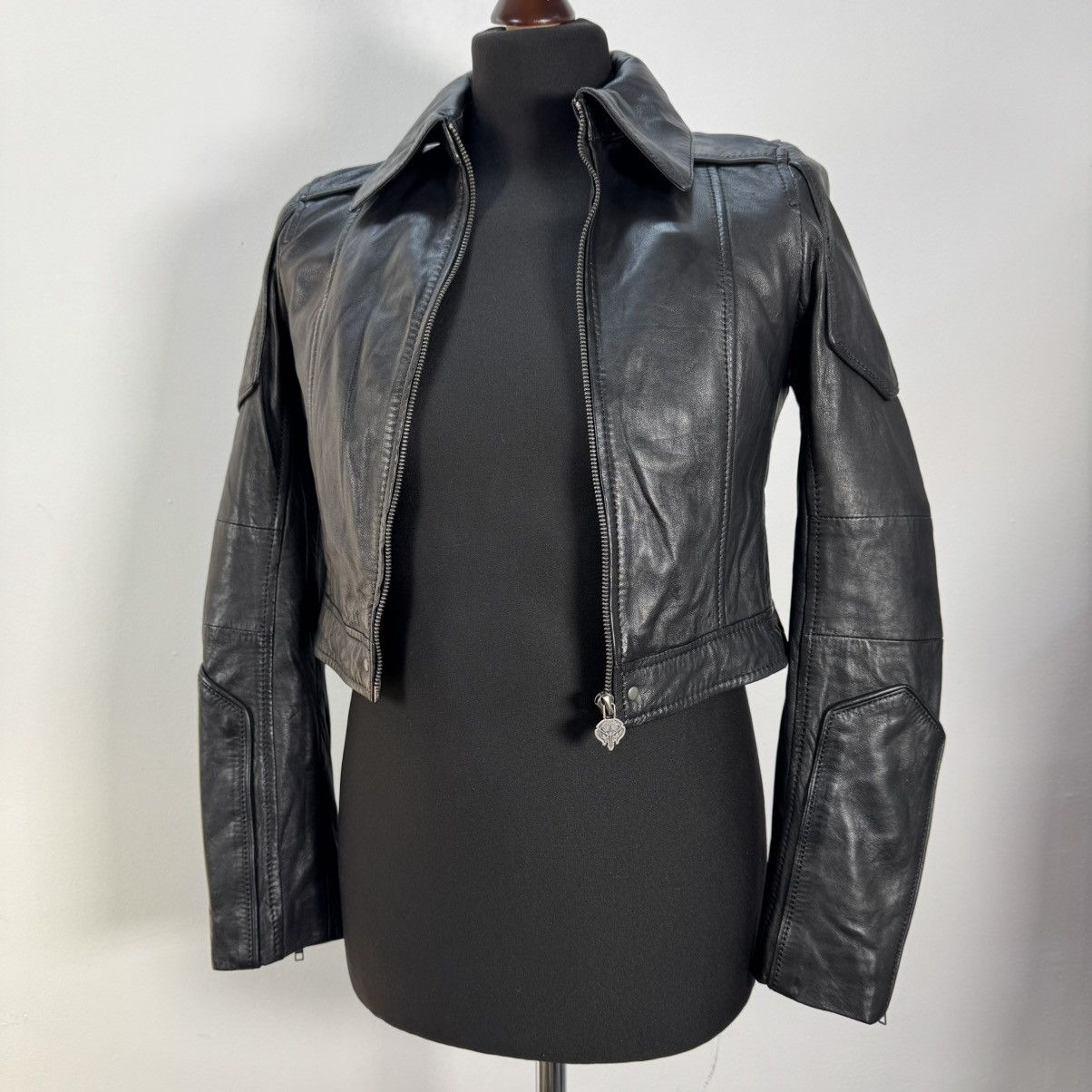 Other LEAGUE of LEGENDS EMF leather jacket Size S / US 4 / IT 40 - 2 Thumbnail