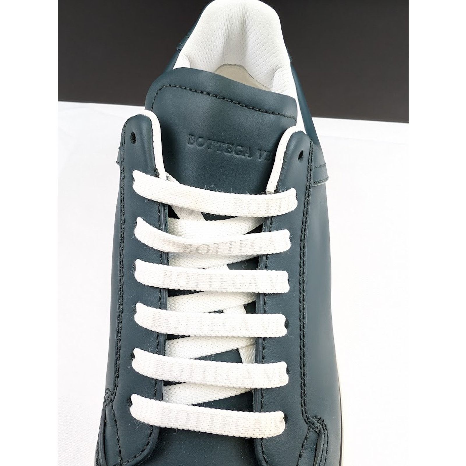 Bottega Veneta o1rshd1 Bolt Calf Low-Top Sneakers in Ottanio Size US 8.5 / EU 41-42 - 22 Thumbnail