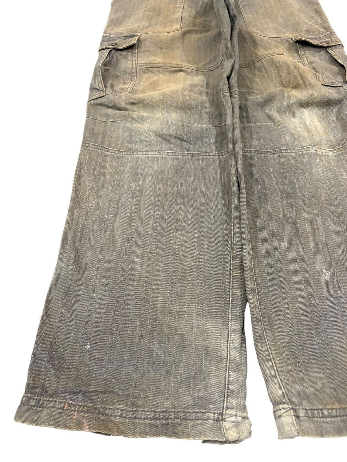 Japanese Brand Vintage Japanese Brand Rusty Wash Distress Baggy Cargo Jeans Size US 31 - 6 Thumbnail
