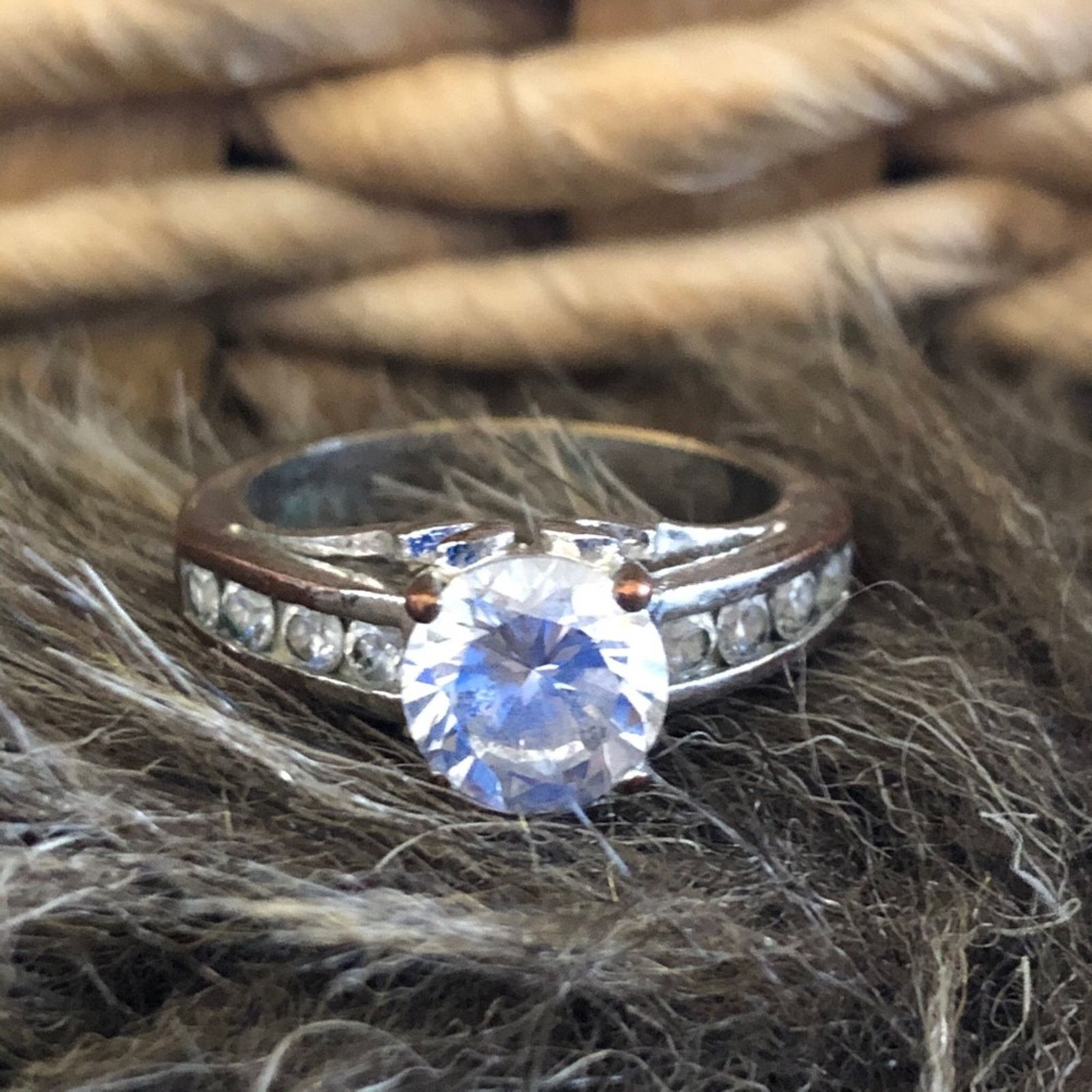 Vintage Vintage cubic zirconia wedding band ring Size ONE SIZE - 1 Thumbnail