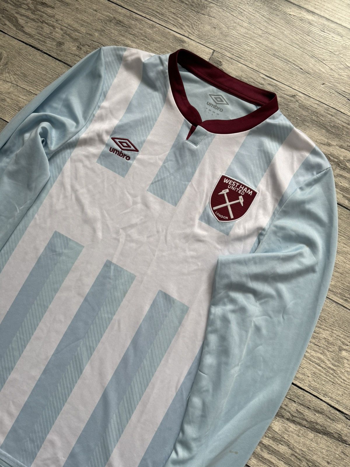 Umbro West Ham united jersey GK blue away 2021/22 Size US L / EU 52-54 / 3 - 2 Thumbnail