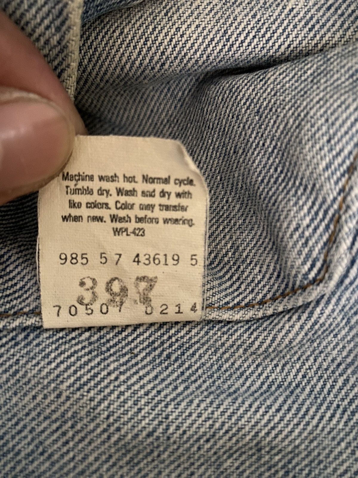 Levi's × Levi's Vintage Clothing Distressed Vintage Levi’s Trucker Denim Jeans Jacket USA Size US S / EU 44-46 / 1 - 23 Thumbnail