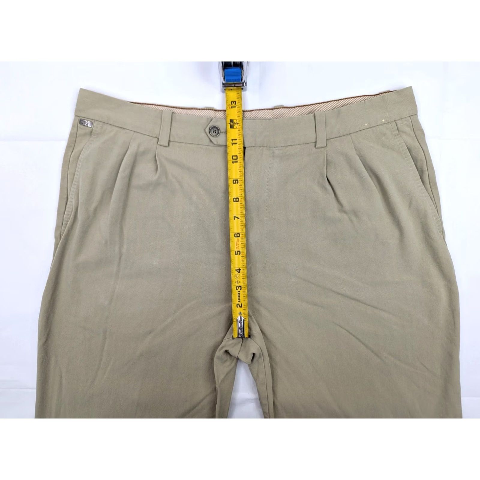 Tommy Bahama Tommy Bahama Silk Pants Beige 37x31 Dress Pants Mens Silk Blend Classic Pleated Front Button Zip Pocket Casual Business Travel Resort Wear Size US 37 - 6 Thumbnail