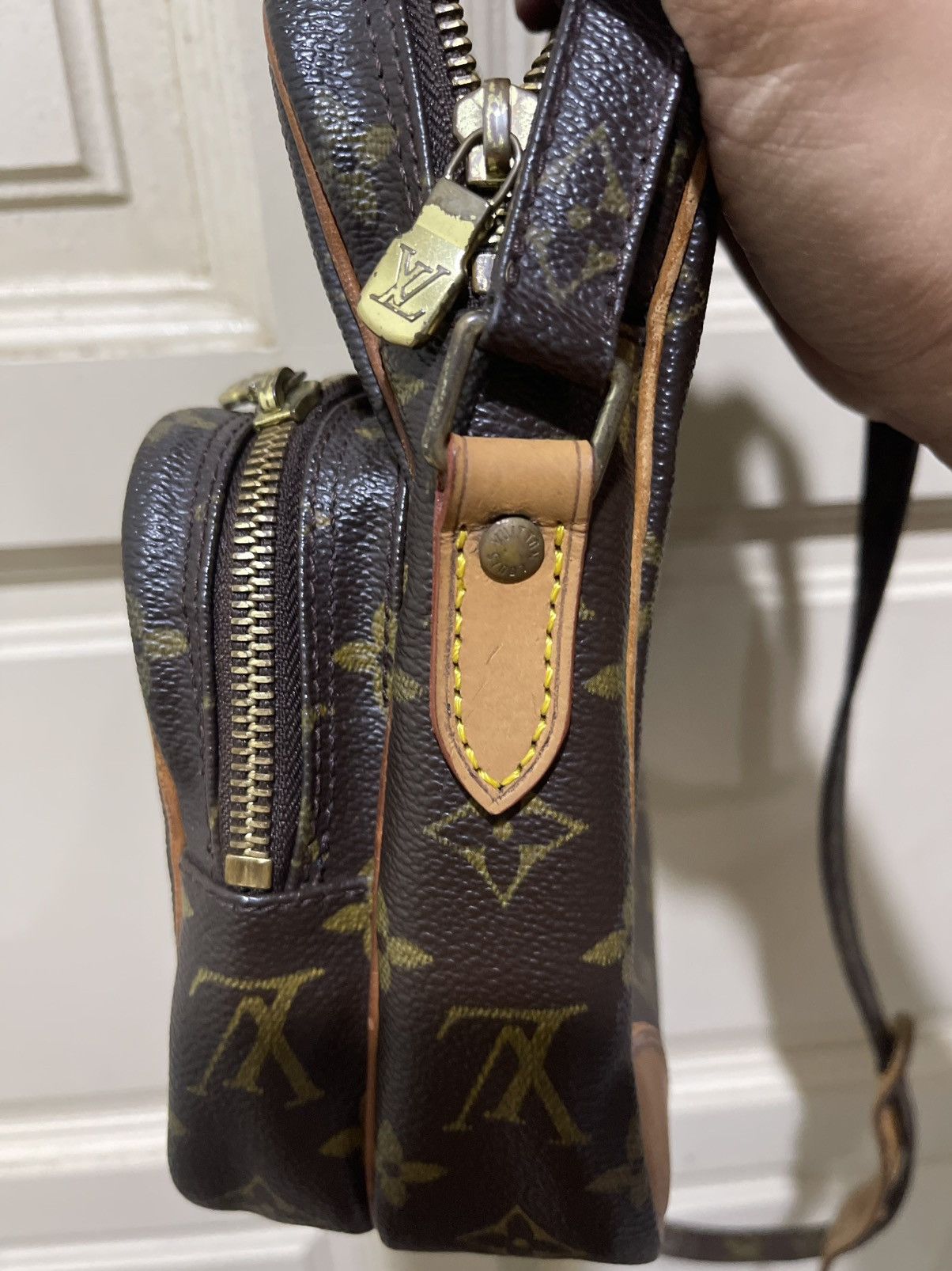 Louis Vuitton Vintage Louis Vuitton Amazon Monogram Crossbody Shoulder bag Size ONE SIZE - 8 Thumbnail