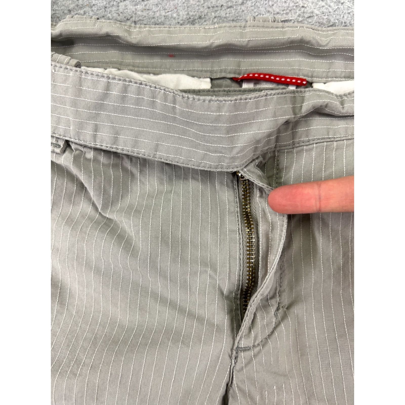 The North Face The North Face Shorts Womens 10 Gray Stripe 100% Cotton Golf Hiking Size 32" / US 10 / IT 46 - 6 Thumbnail