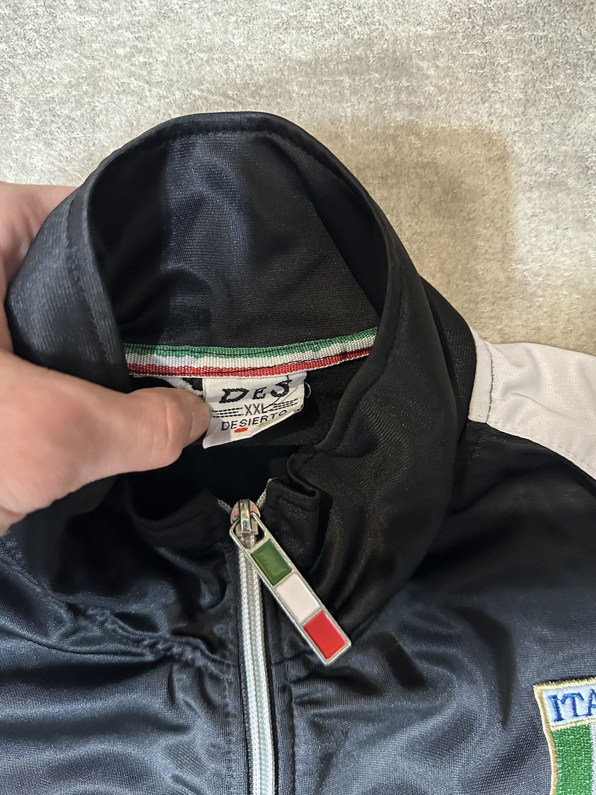 Vintage Vintage RARE Italia Big Logo Zip Track Jacket Y2K Size US L / EU 52-54 / 3 - 4 Thumbnail