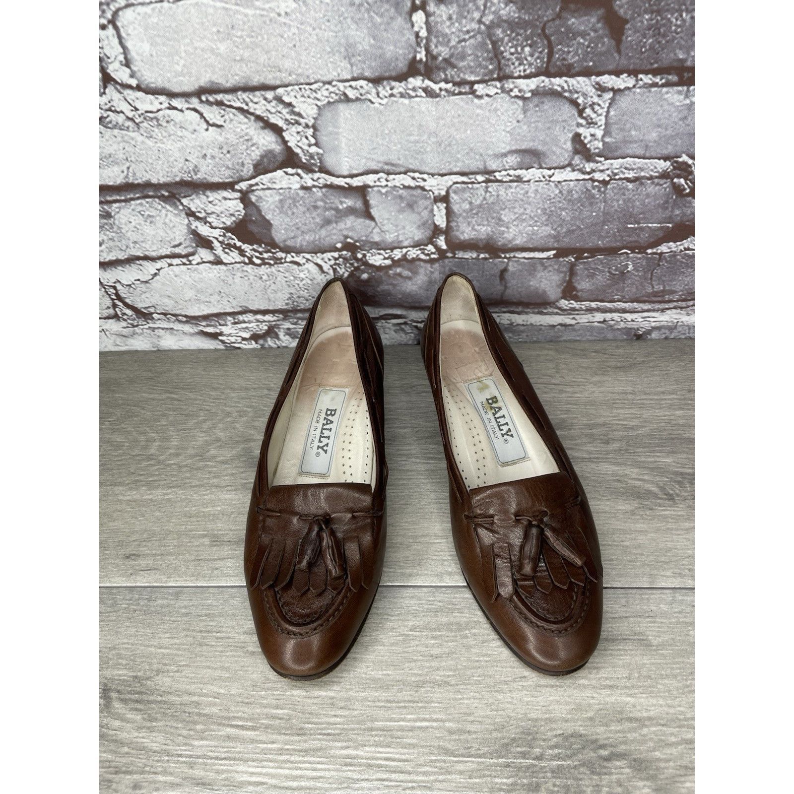 Bally Bally Brown Leather Kiltie Tassel Loafers Kitten Heel Shoes Size US 6.5 / IT 36.5 - 14 Thumbnail