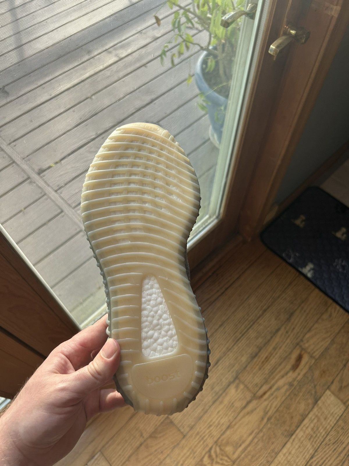 Yeezy Yeezy v2 israfil Size US 10.5 / EU 43-44 - 7 Thumbnail